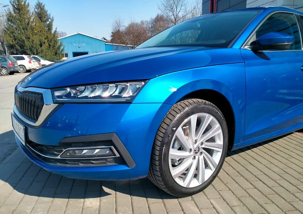 Skoda Octavia cena 109500 przebieg: 55000, rok produkcji 2022 z Skawina małe 191